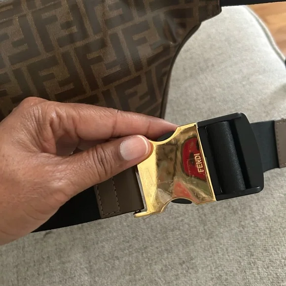 Fendi Logo Brown Belt Bag with White and Yellow Details - Picture 5 of 7